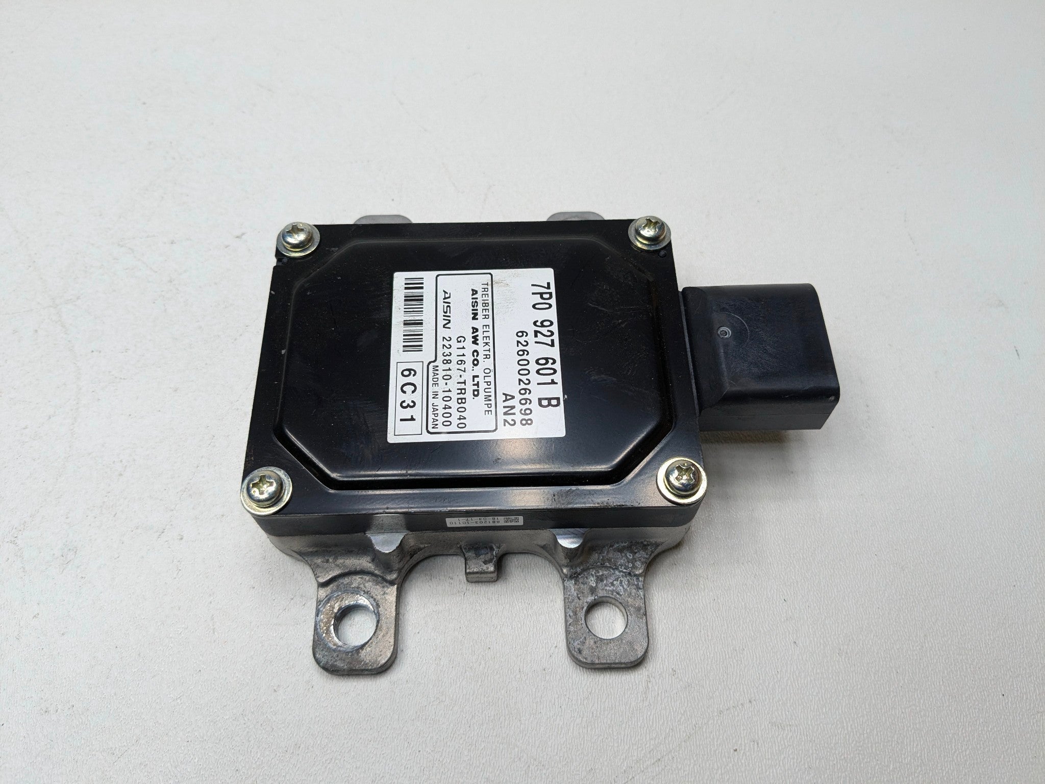 2011 - 2014 OEM PORSCHE CAYENNE TRANSMISSION OIL PUMP CONTROL MODULE UNIT