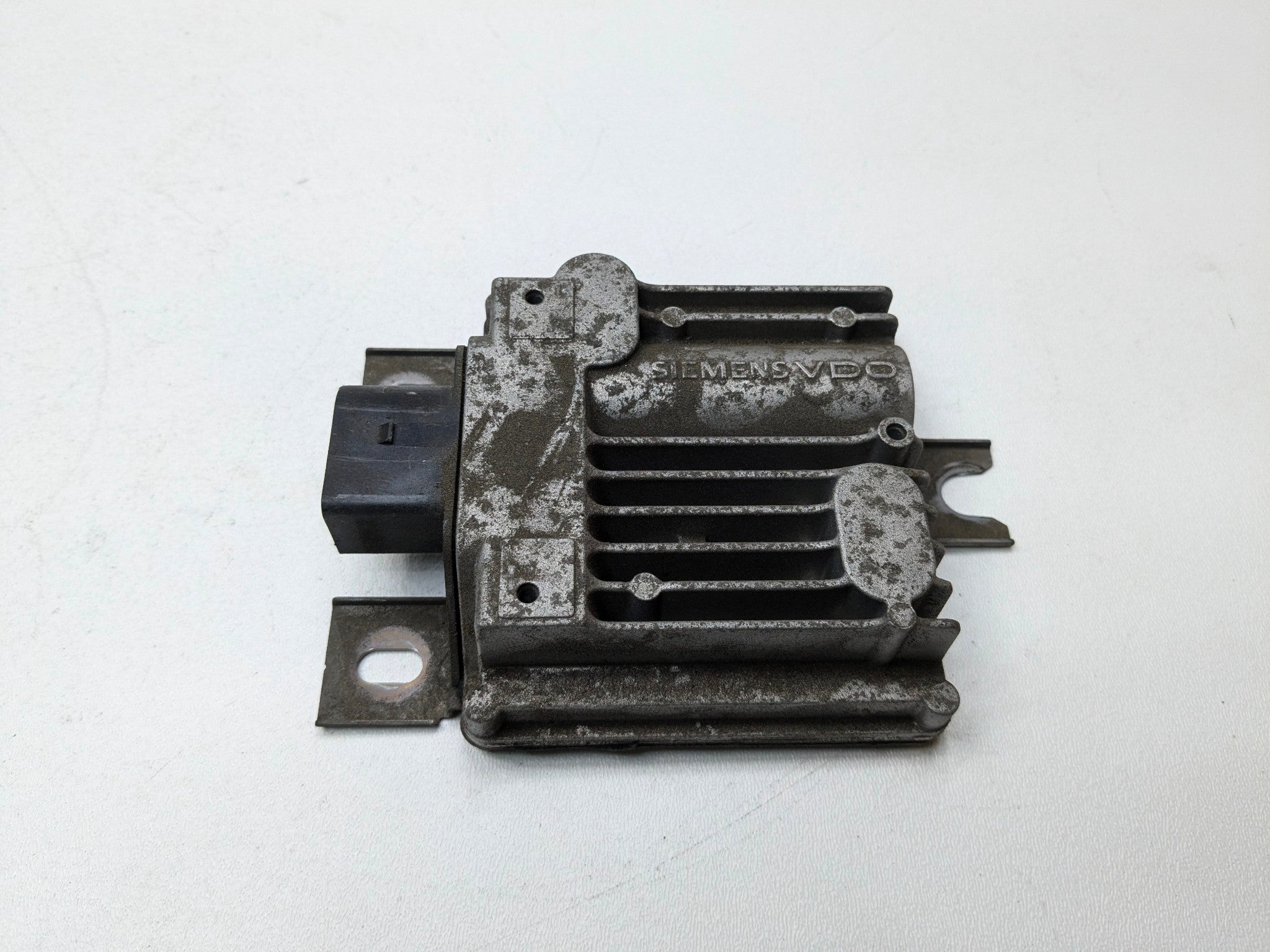 2011 - 2014 OEM PORSCHE CAYENNE FUEL PUMP COMPUTER CONTROL MODULE UNIT