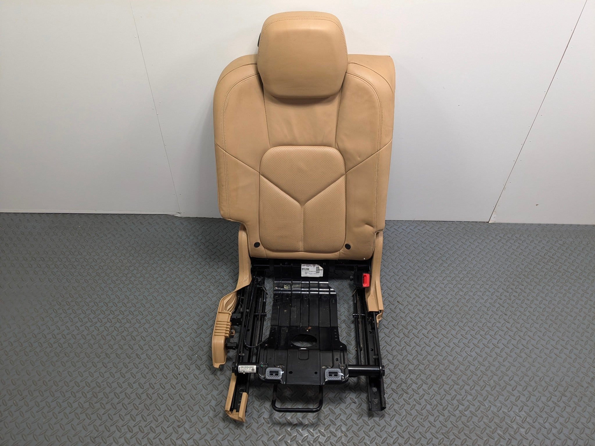 2011 - 2014 OEM PORSCHE CAYENNE REARBACK RIGHT SIDE 60/40 UPPER CUSHION ASSEMBLY