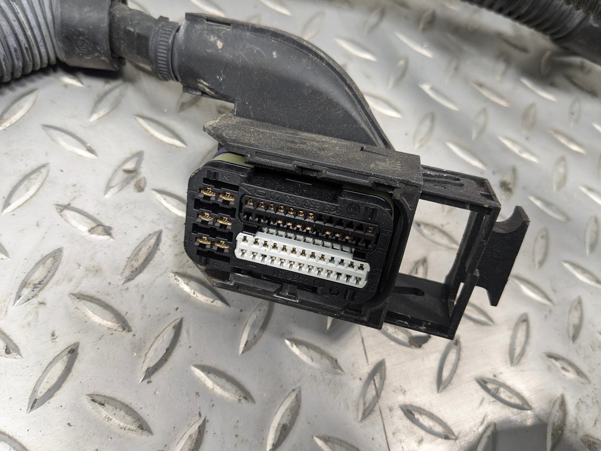 2011 - 2014 OEM PORSCHE CAYENNE INTERIOR HOOD WIRE HARNESS CABLE AND CONNECTOR