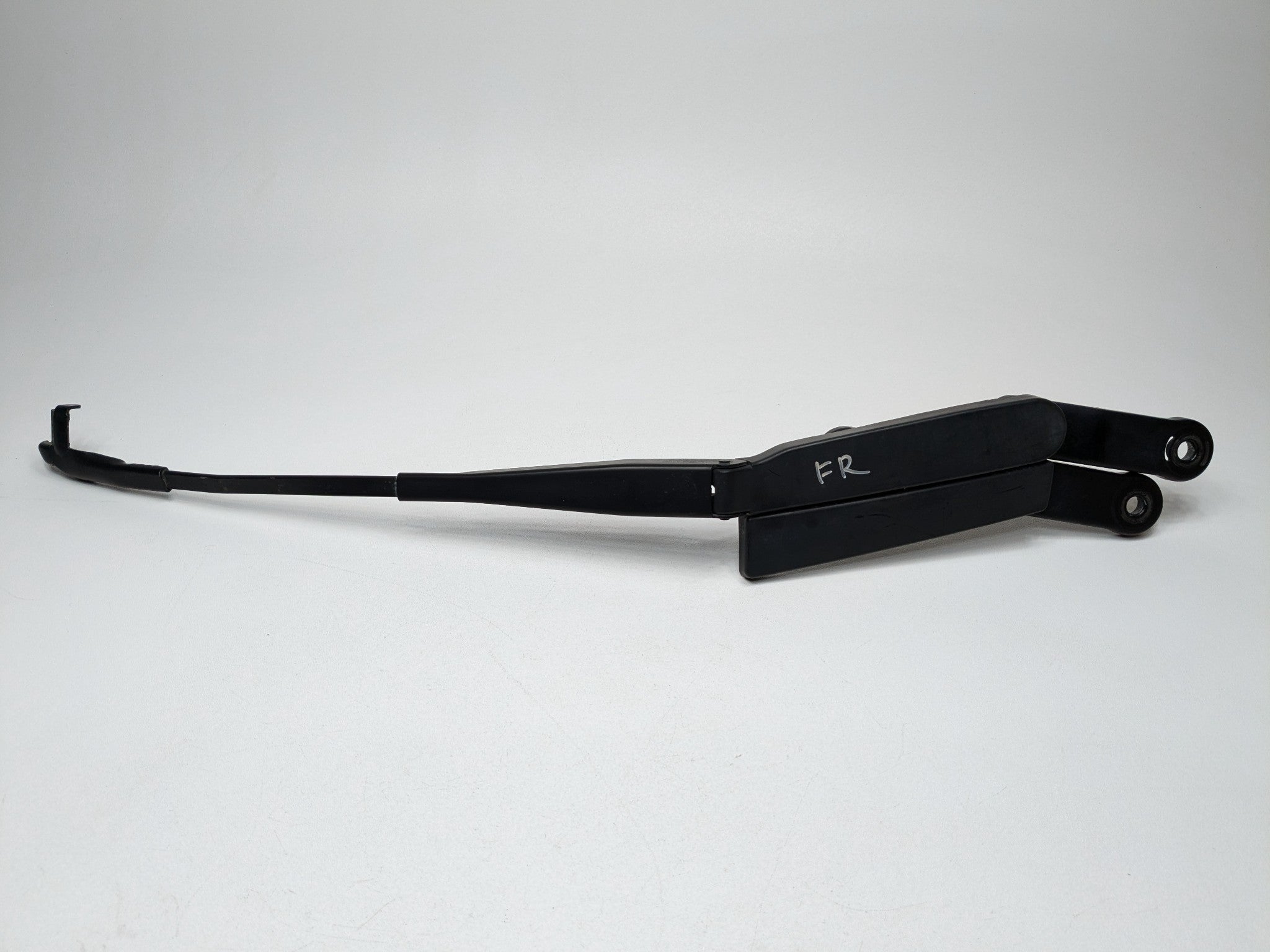 2011 - 2014 OEM PORSCHE CAYENNE FRONT RIGHT PASSENGER SIDE WINDSHIELD WIPER ARM