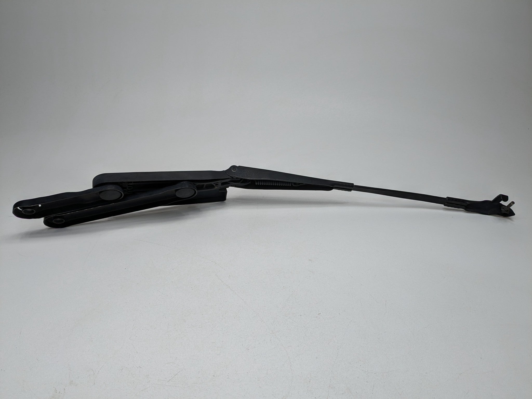 2011 - 2014 OEM PORSCHE CAYENNE FRONT RIGHT PASSENGER SIDE WINDSHIELD WIPER ARM