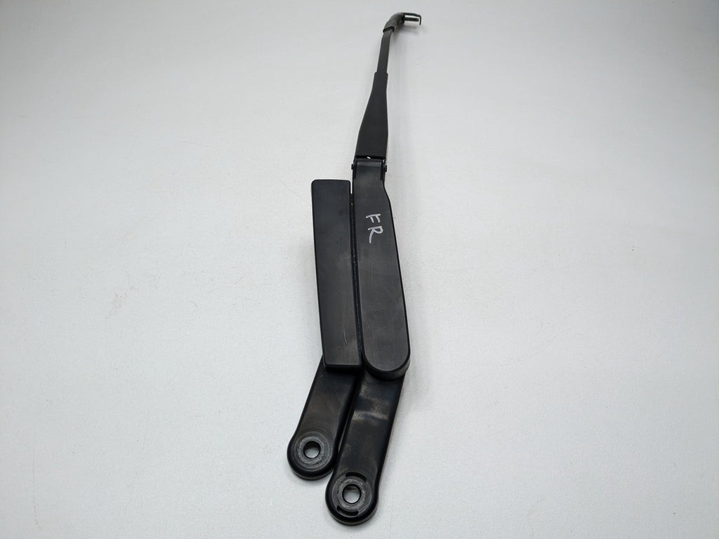 2011 - 2014 OEM PORSCHE CAYENNE FRONT RIGHT PASSENGER SIDE WINDSHIELD WIPER ARM