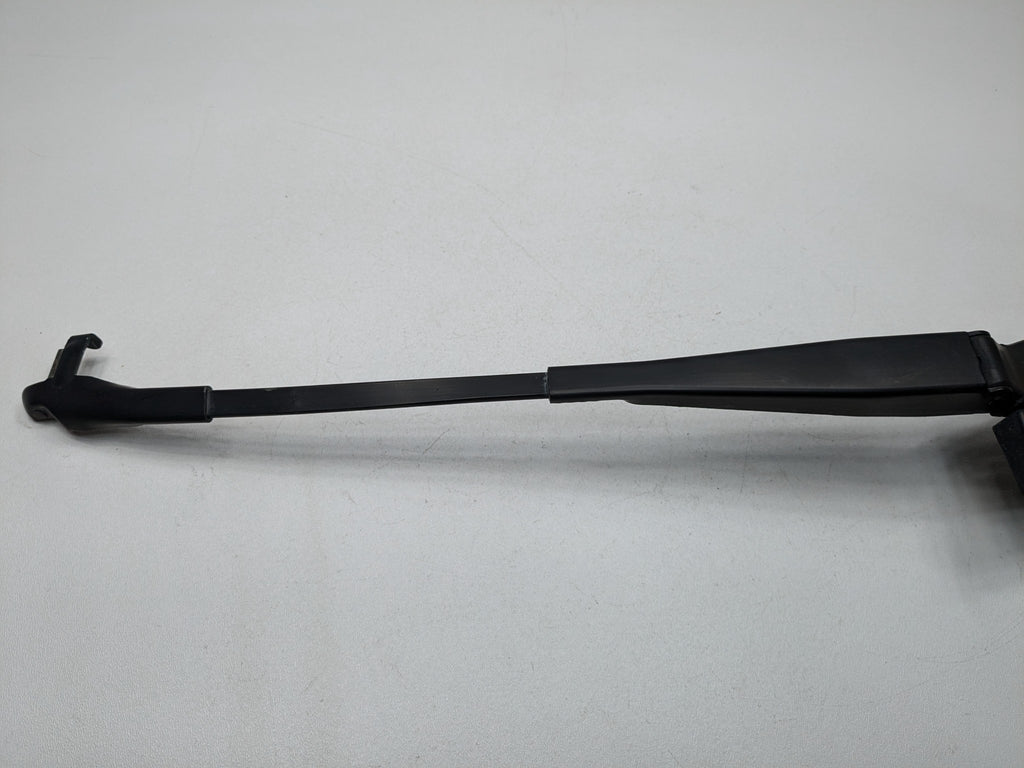 2011 - 2014 OEM PORSCHE CAYENNE FRONT RIGHT PASSENGER SIDE WINDSHIELD WIPER ARM