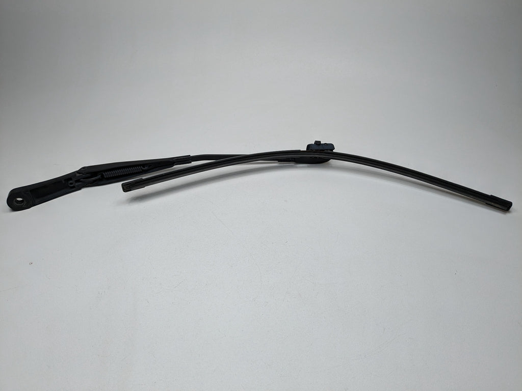2011 - 2014 OEM PORSCHE CAYENNE FRONT LEFT SIDE WINDSHIELD WIPER ARM WITH BLADE