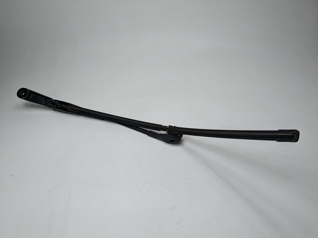 2011 - 2014 OEM PORSCHE CAYENNE FRONT LEFT SIDE WINDSHIELD WIPER ARM WITH BLADE