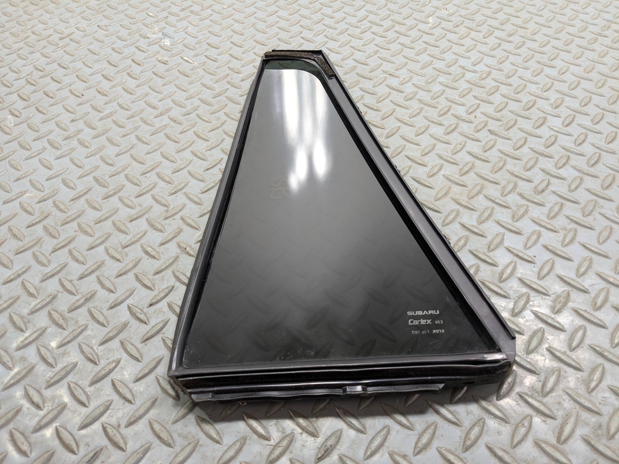 10 - 14 OEM SUBARU OUTBACK QUARTER VENT WINDOW GLASS PRIVACY TINT REAR RIGHT