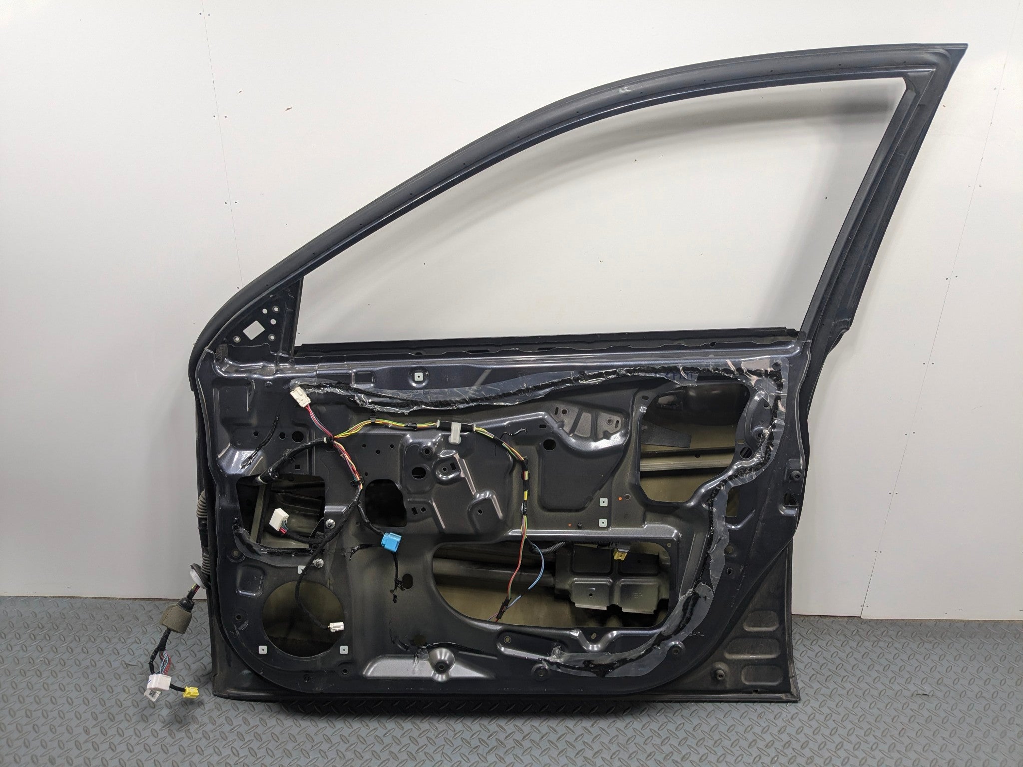 10 - 14 OEM SUBARU OUTBACK FRONT RIGHT SIDE DOOR SHELL PANEL AZURITE BLUE PEARL