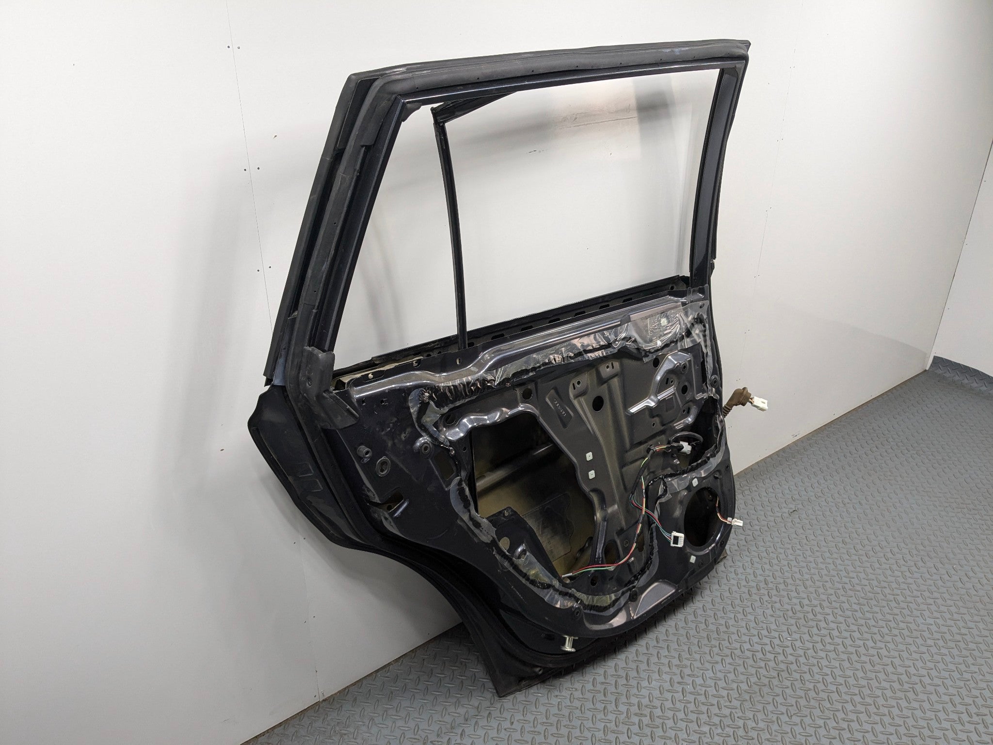 10 - 14 OEM SUBARU OUTBACK REAR LEFT SIDE DOOR SHELL PANEL AZURITE BLUE PEARL