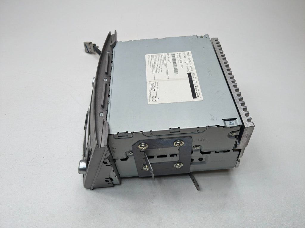 10 - 14 OEM SUBARU OUTBACK AM FM RADIO CD PLAYER RECEIVER RIGHT PASSENGER SIDE