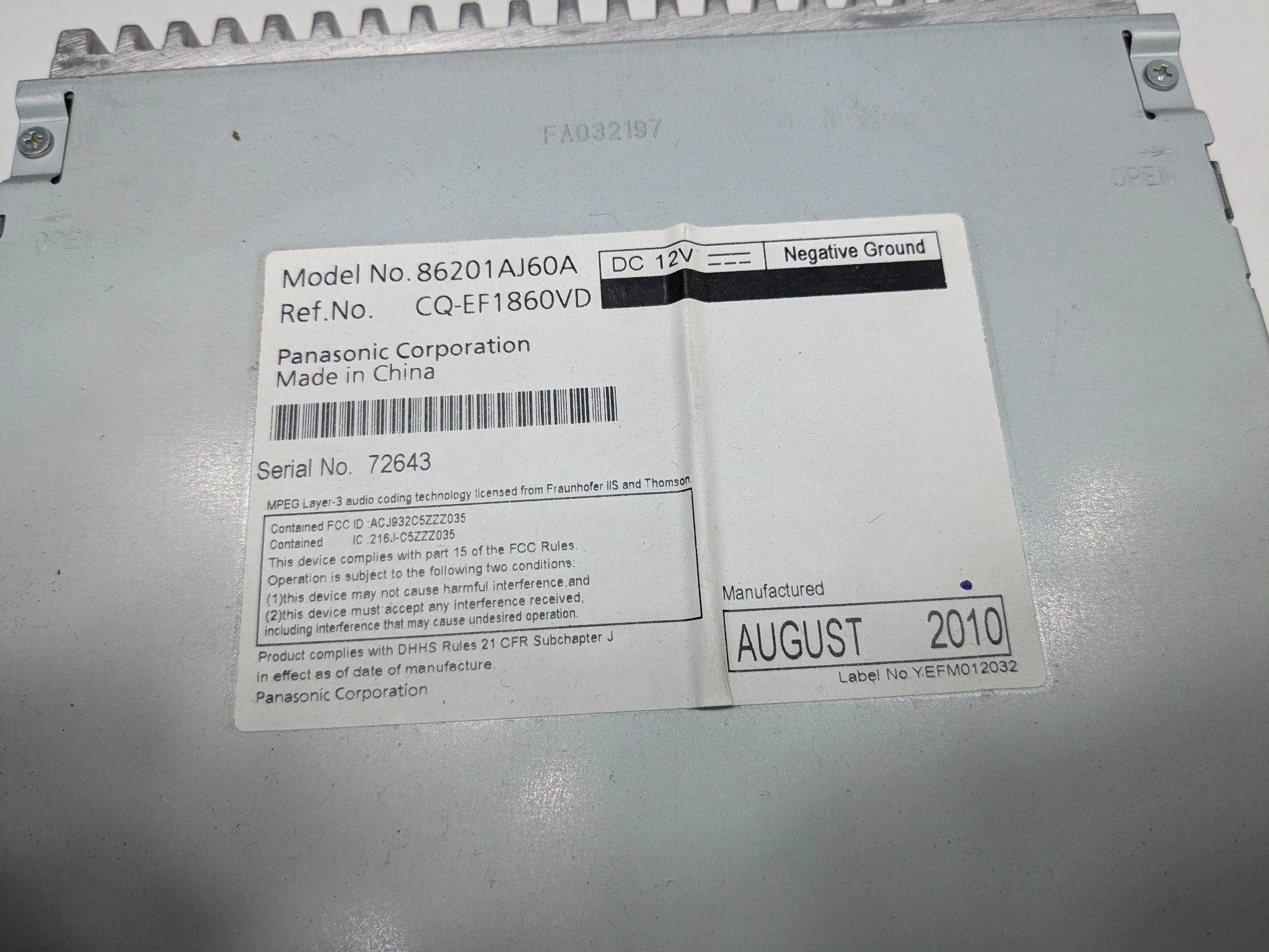 10 - 14 OEM SUBARU OUTBACK AM FM RADIO CD PLAYER RECEIVER RIGHT PASSENGER SIDE