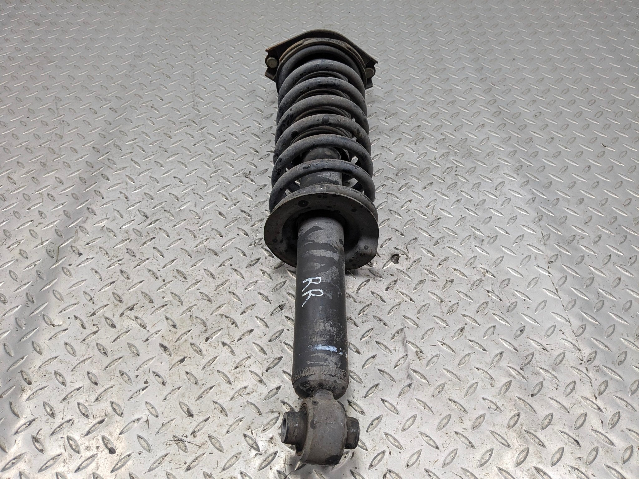 10 - 14 OEM SUBARU OUTBACK REAR RIGHT SIDE SUSPENSION SHOCK STRUT COIL SPRING