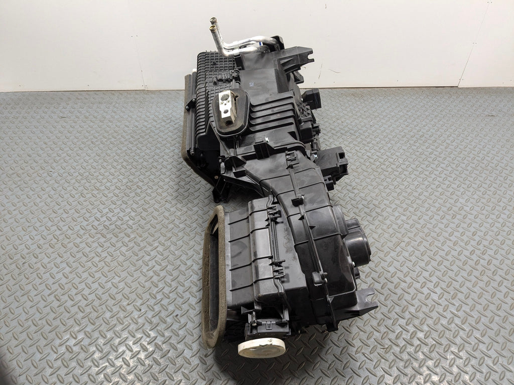 10 - 14 OEM SUBARU OUTBACK AC EVAPORATOR CLIMATE HEATER BLOWING MOTOR HOUSING