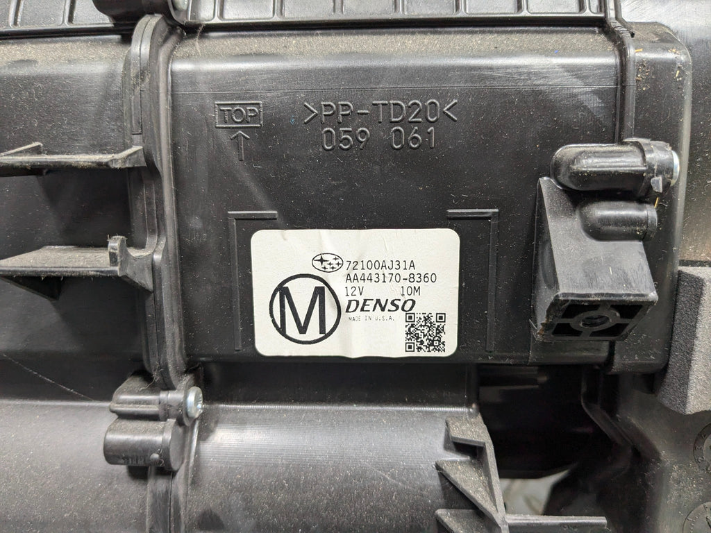 10 - 14 OEM SUBARU OUTBACK AC EVAPORATOR CLIMATE HEATER BLOWING MOTOR HOUSING