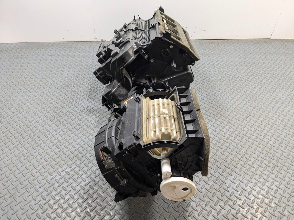 10 - 14 OEM SUBARU OUTBACK AC EVAPORATOR CLIMATE HEATER BLOWING MOTOR HOUSING