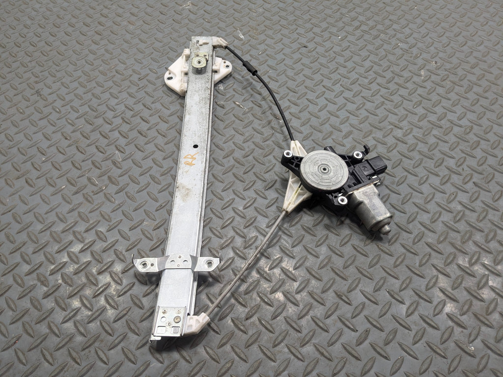 10 - 14 OEM SUBARU OUTBACK REAR RIGHT SIDE POWER WINDOW MOTOR REGULATOR ASSEMBLY