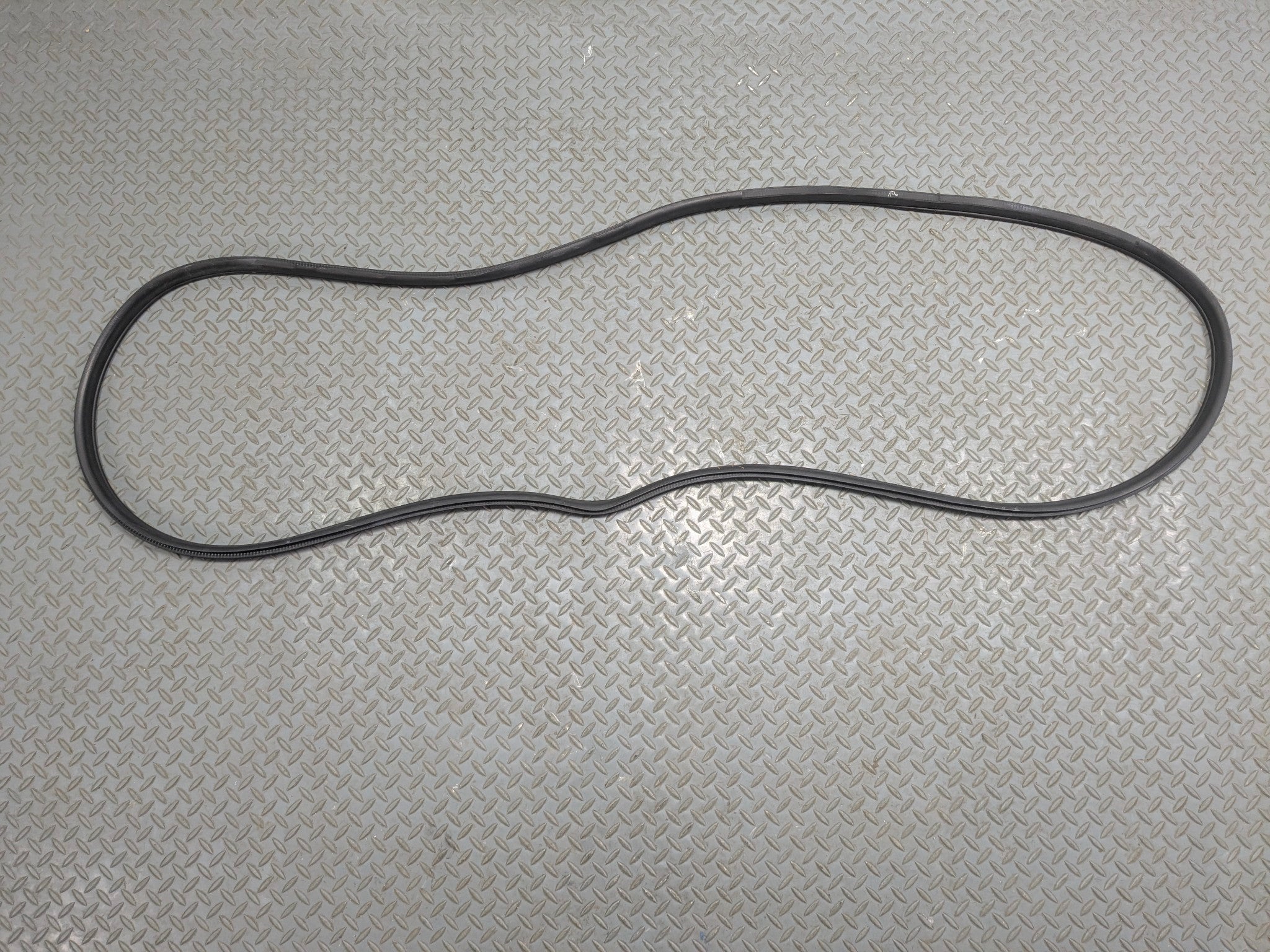 10 - 14 OEM SUBARU OUTBACK FRONT RIGHT PASSENGER SIDE DOOR WEATHER STRIPPING