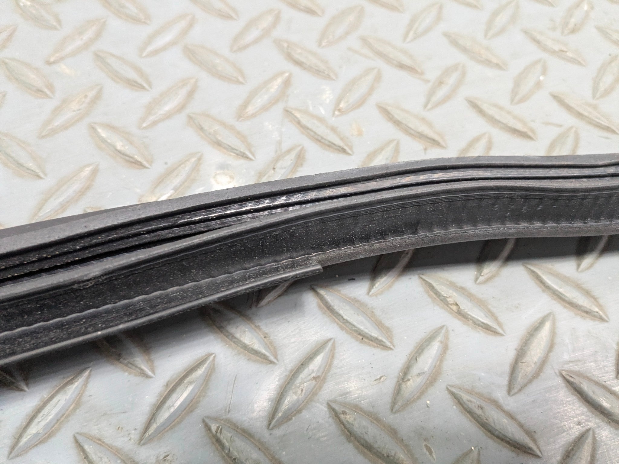 10 - 14 OEM SUBARU OUTBACK REAR LEFT DRIVER SIDE DOOR WEATHER STRIPPING RUBBER