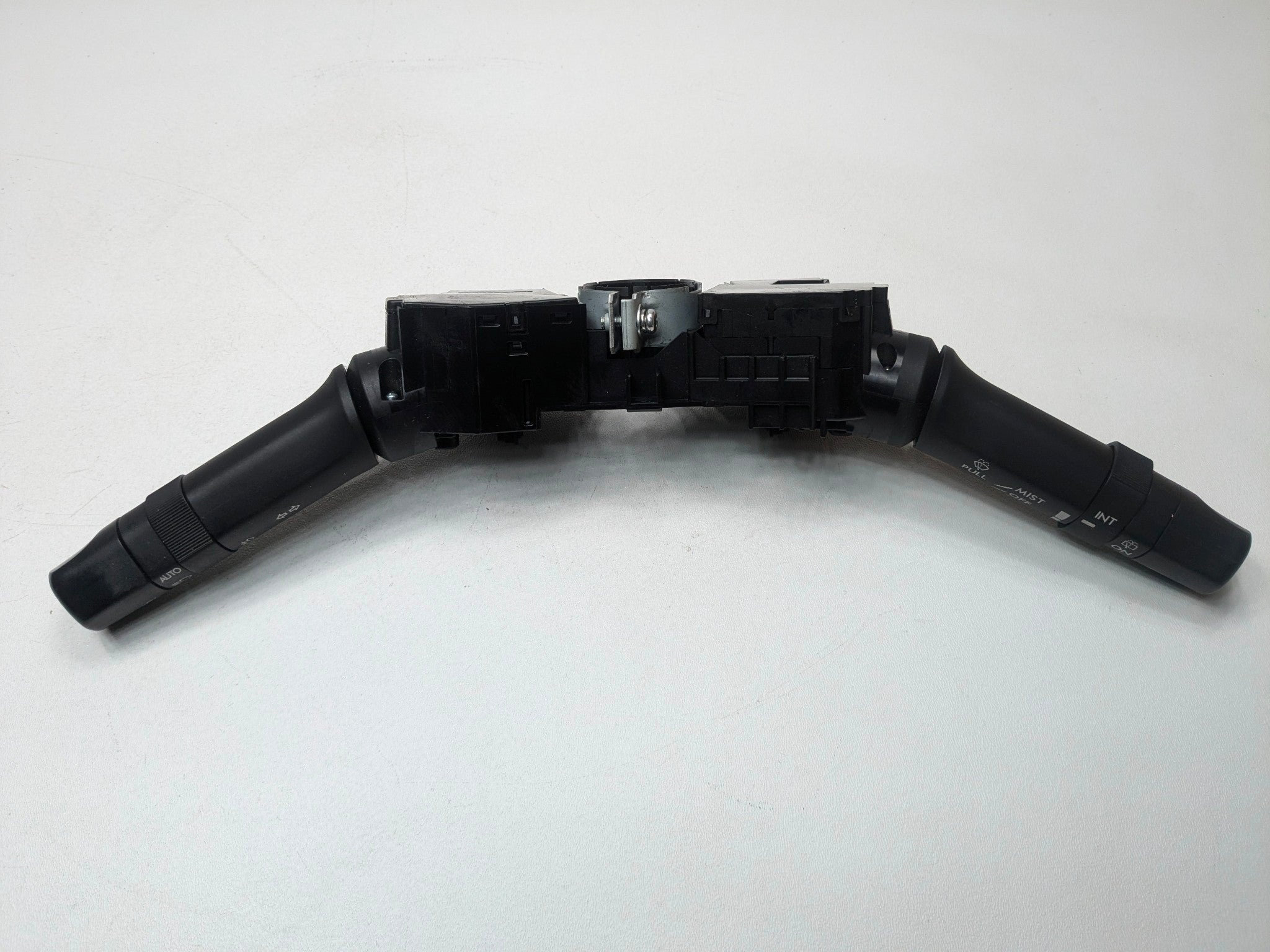 10 - 14 OEM SUBARU OUTBACK STEERING COLUMN TURN SIGNAL WIPER COMBINATION SWITCH