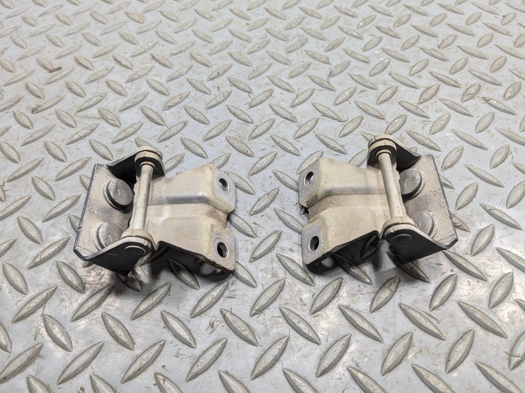 10 - 14 OEM SUBARU OUTBACK REAR LEFT AND RIGHT SIDE TRUNK LID GATE HINGES SET