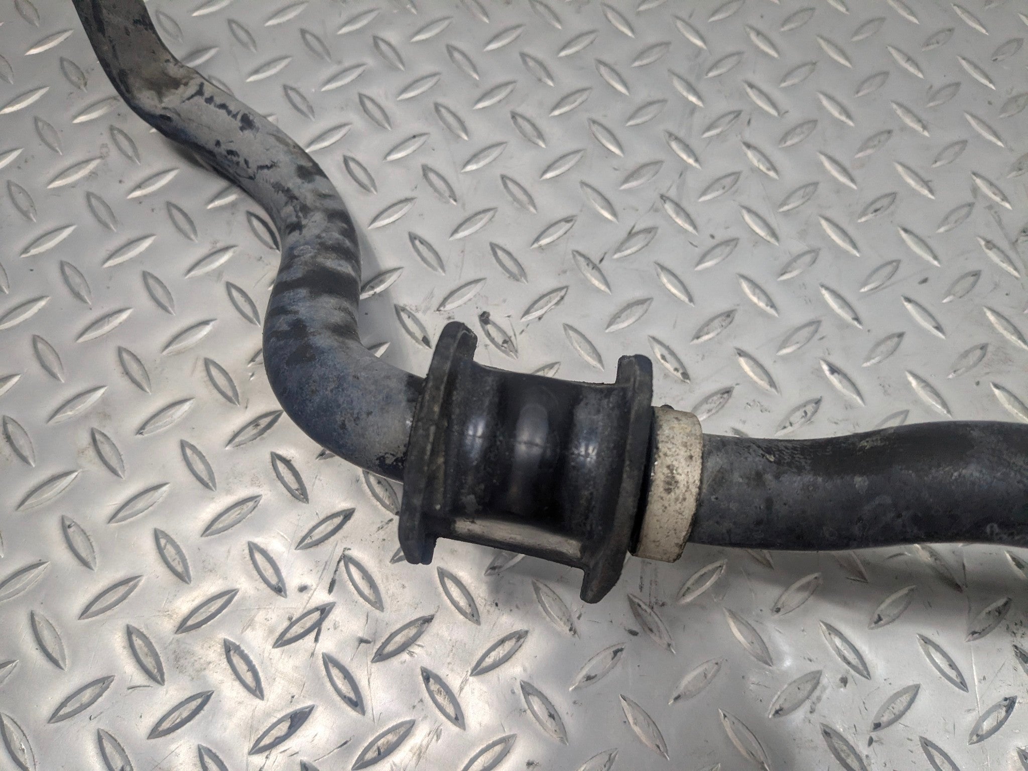 10 - 14 OEM SUBARU OUTBACK FRONT SUSPENSION STABILIZER BAR ANTI ROLL ROD 2.5L