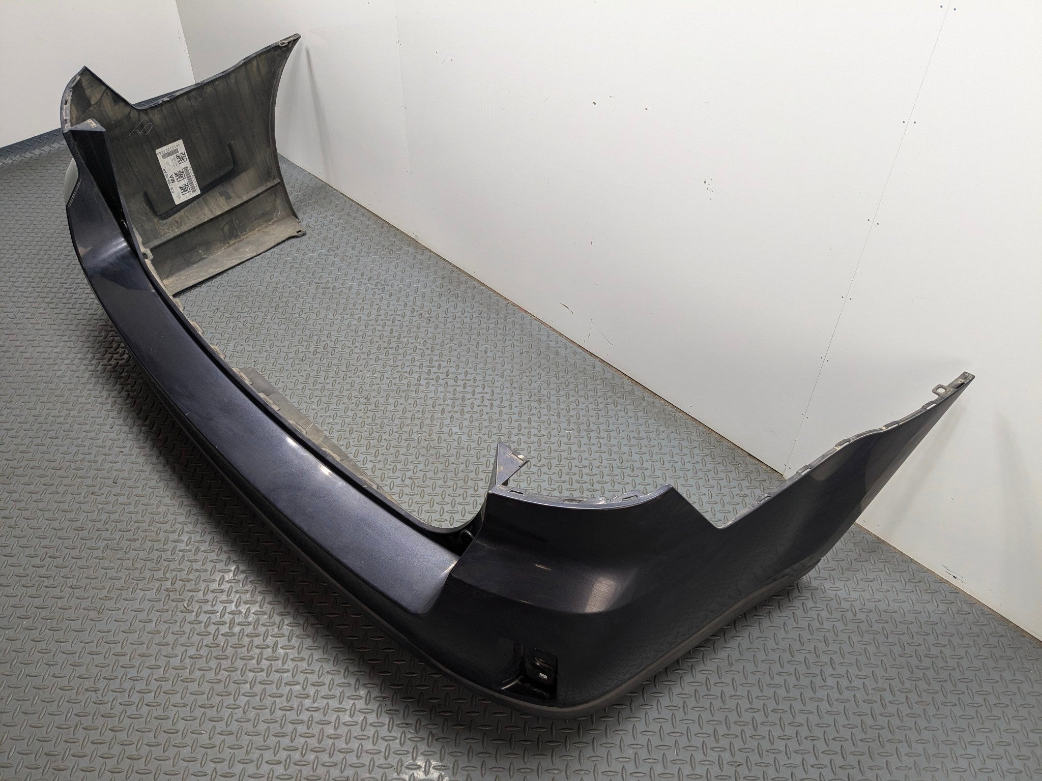 10 - 14 OEM SUBARU OUTBACK REAR BUMPER COVER PANEL ASSEMBLY AZURITE BLUE PEARL