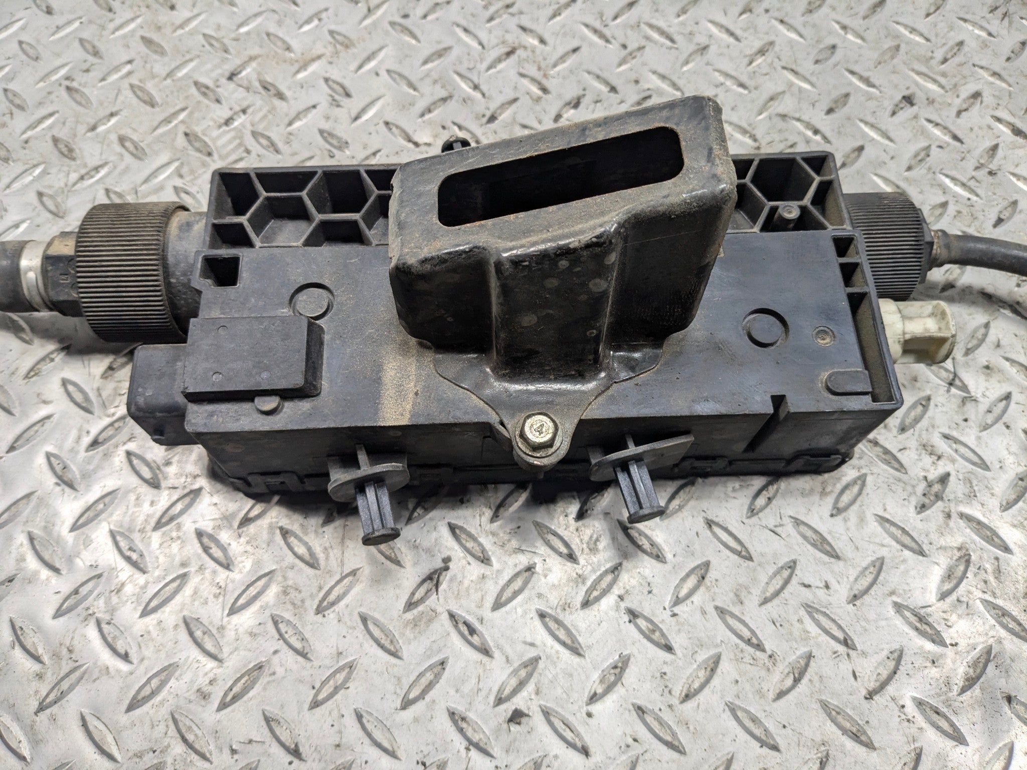 10 - 14 OEM SUBARU OUTBACK ELECTRIC EMERGENCY PARKING  BRAKE ACTUATOR AND CABLE