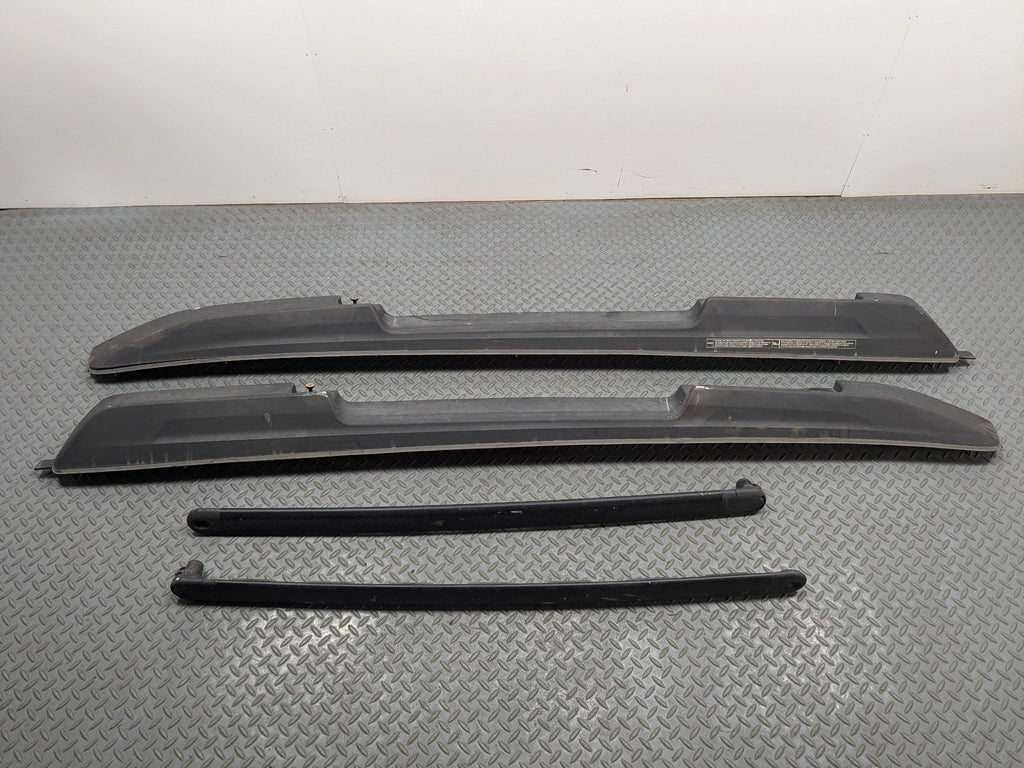 10 - 14 OEM SUBARU OUTBACK LEFT AND RIGHT SIDE ROOF RAIL RACK CARRIER CROSS BAR
