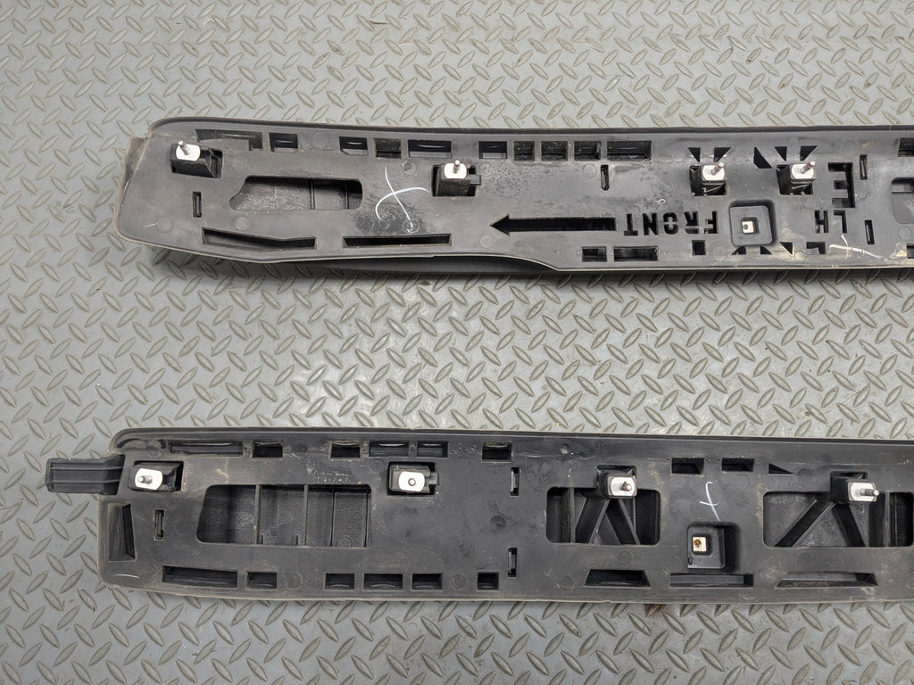 10 - 14 OEM SUBARU OUTBACK LEFT AND RIGHT SIDE ROOF RAIL RACK CARRIER CROSS BAR