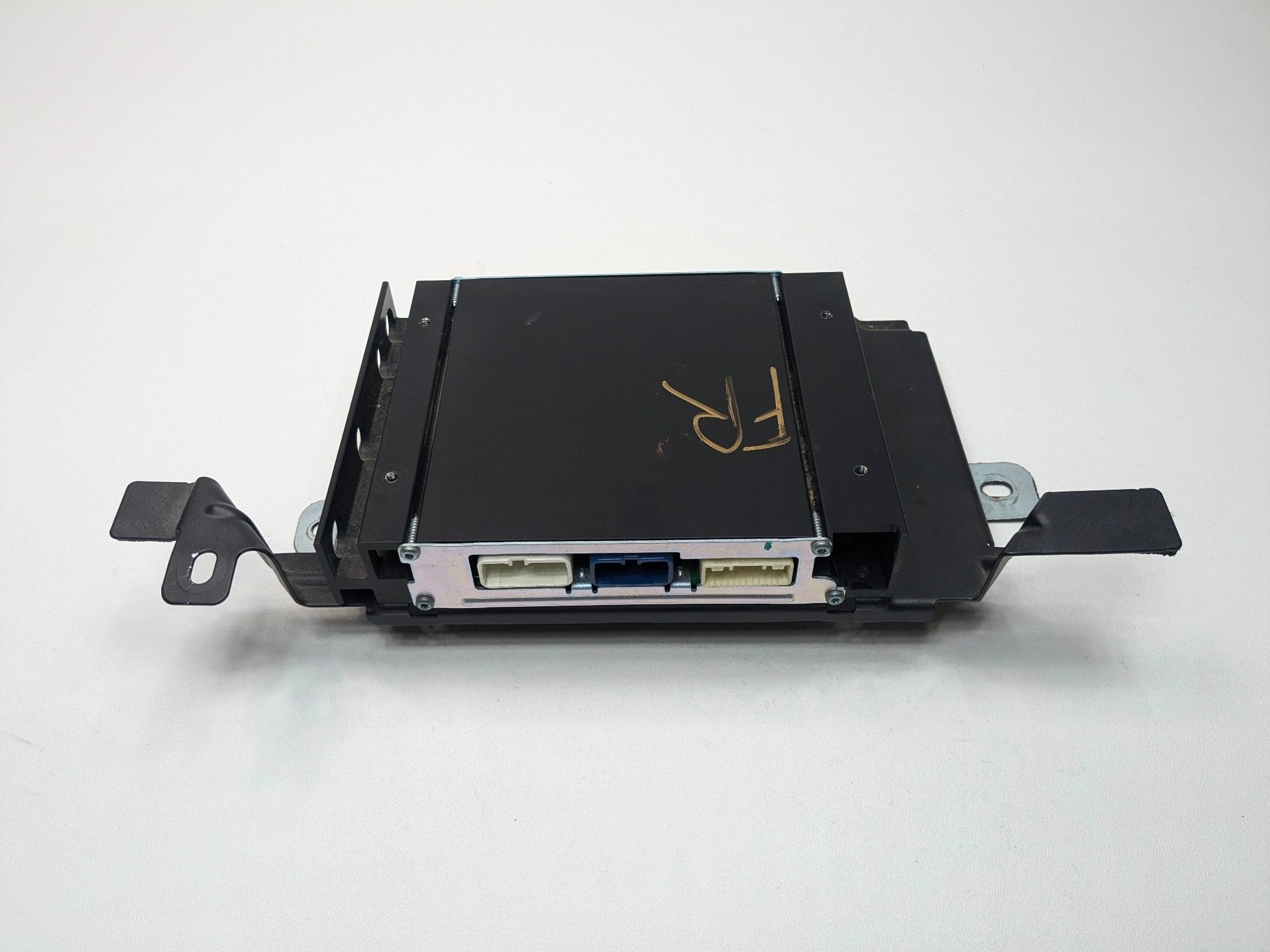 2010 - 2014 OEM SUBARU OUTBACK HARMAN KARDON AUDIO AMPLIFIER MODULE UNIT