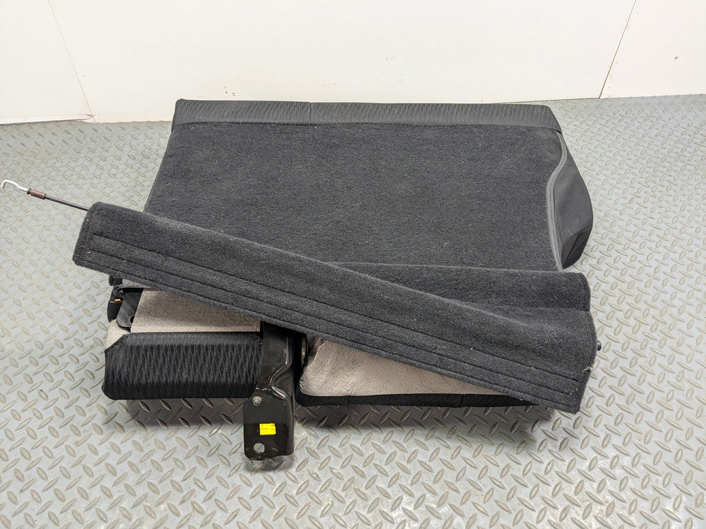 10 - 14 OEM SUBARU OUTBACK REAR LEFT DRIVER SIDE UPPER SEAT CUSHION WITH ARMREST