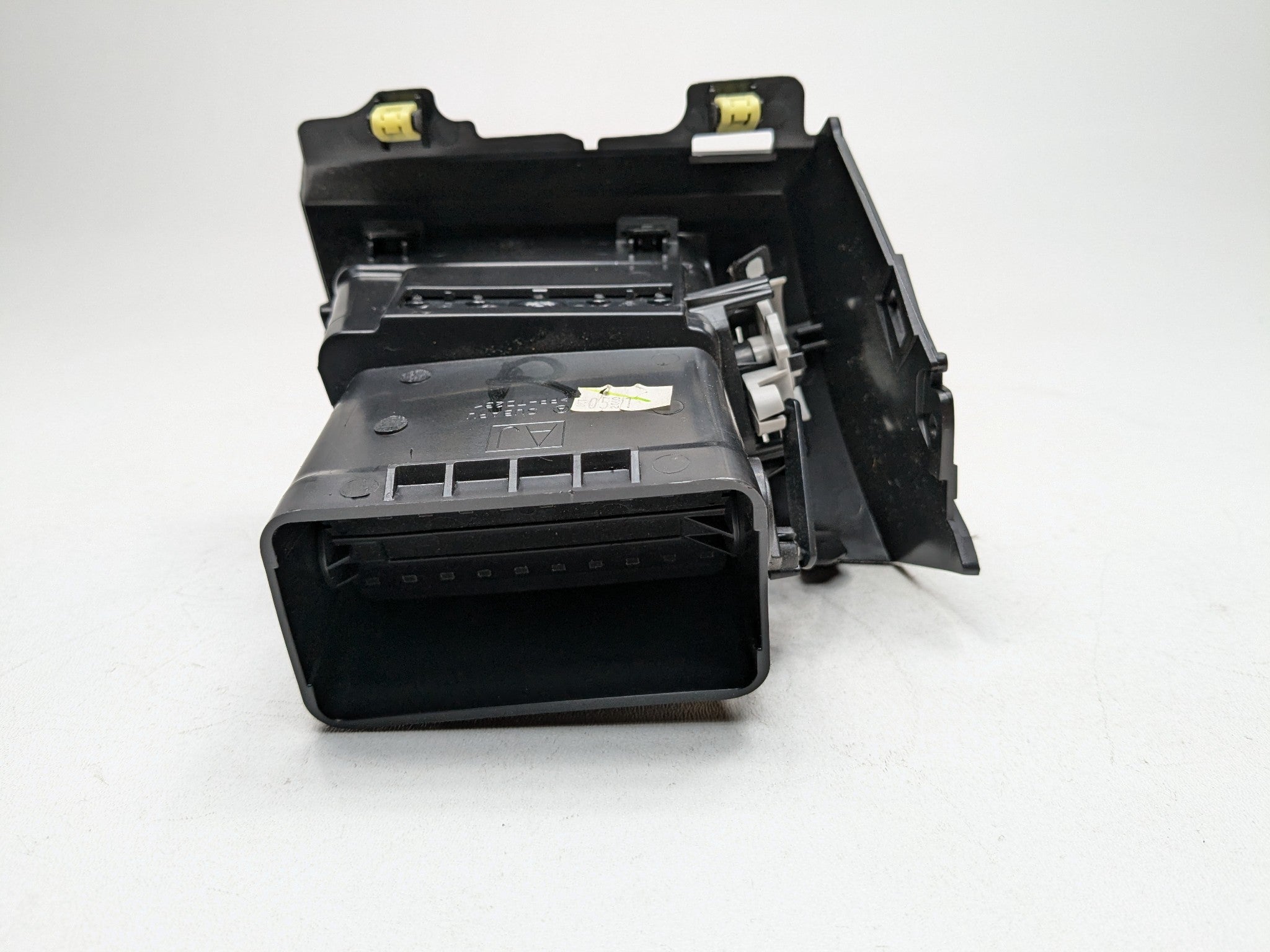 10 - 14 OEM SUBARU OUTBACK RIGHT PASSENGER SIDE DASH AC AIR VENT GRILLE BLACK