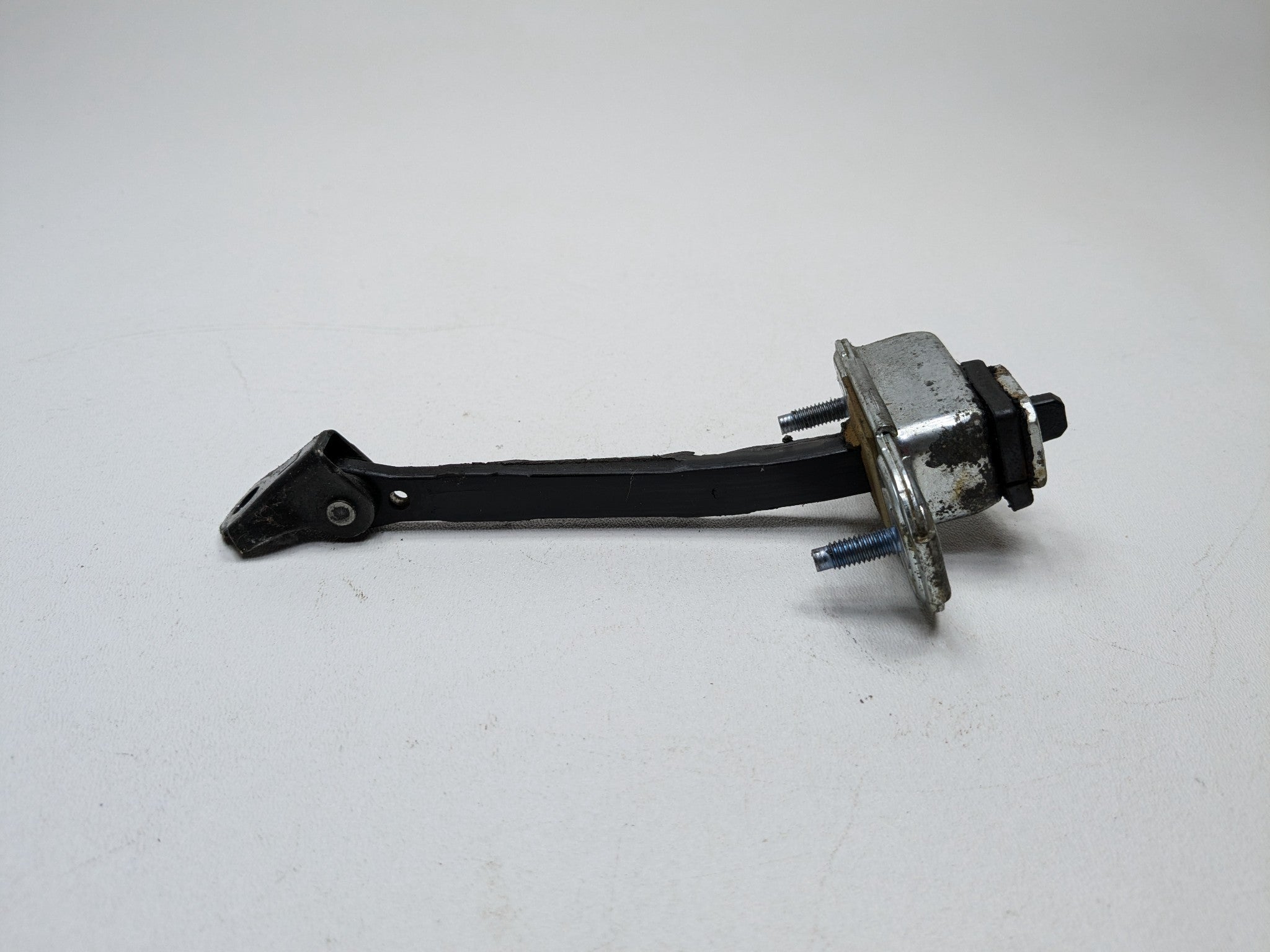 2012 - 2014 HYUNDAI AZERA OEM DOOR CHECK STRAP STOPPER REAR LEFT DRIVER SIDE