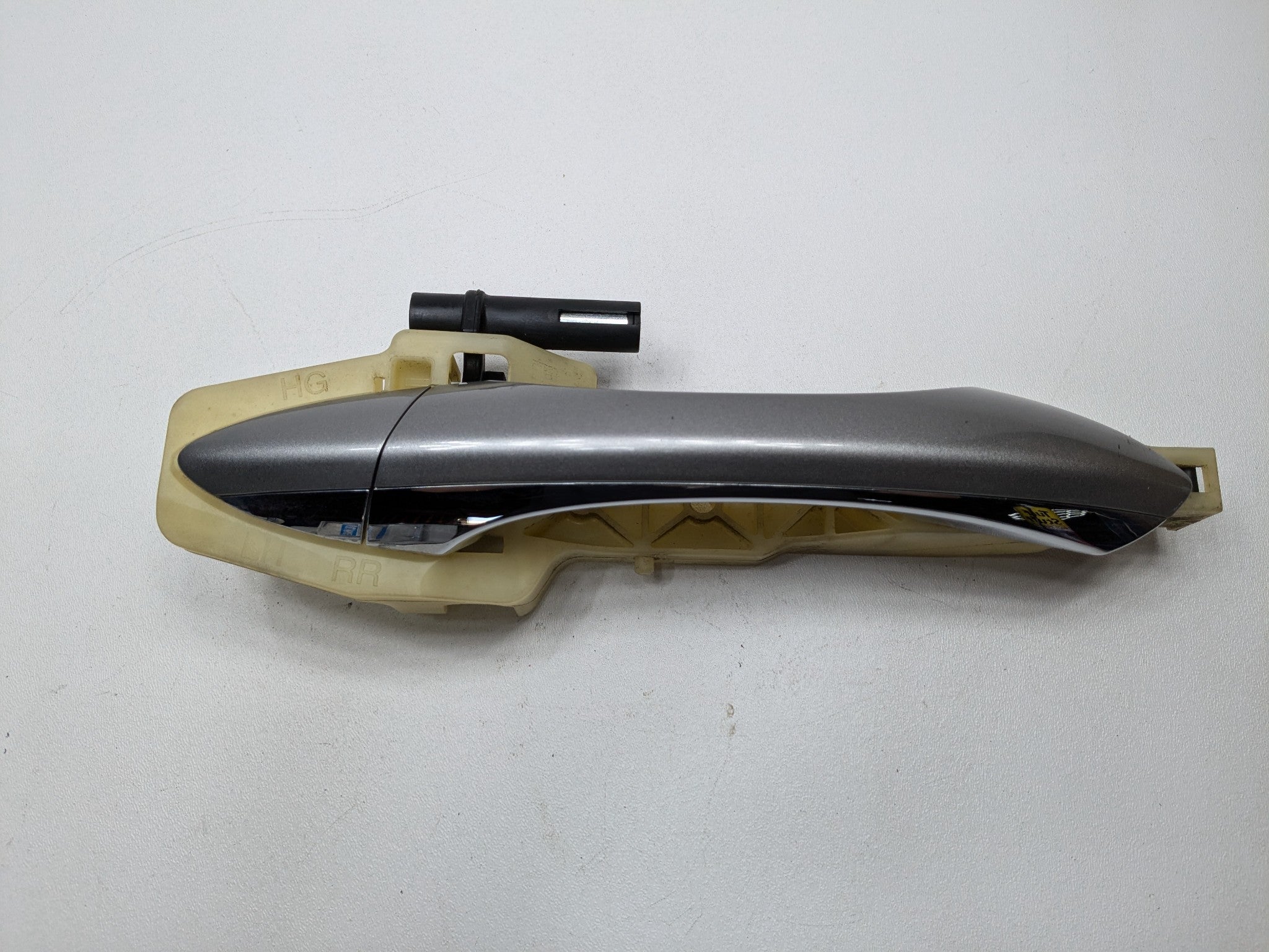 2012 - 2014  HYUNDAI AZERA OEM REAR LEFT DRIVER SIDE EXTERIOR DOOR HANDLE