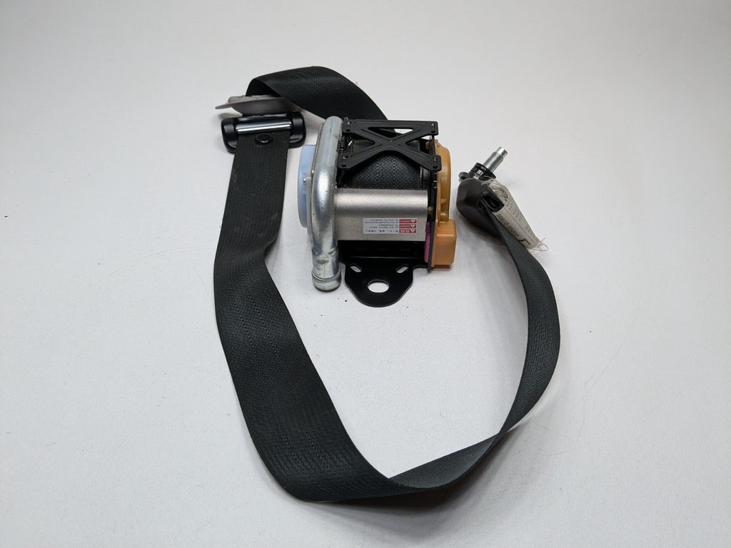 2012 - 2014 HYUNDAI AZERA OEM SAFETY SEAT BELT FRONT LEFT DRIVER SIDE