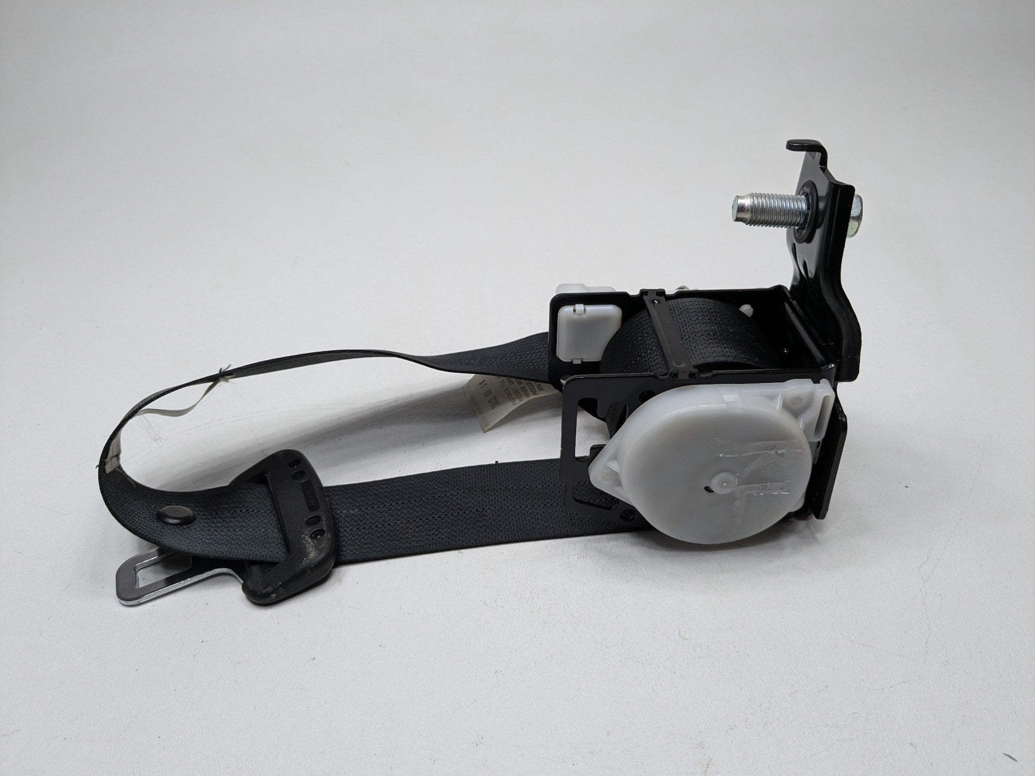 2012 - 2014 HYUNDAI AZERA OEM SAFETY SEAT BELT REAR LEFT DRIVER SIDE