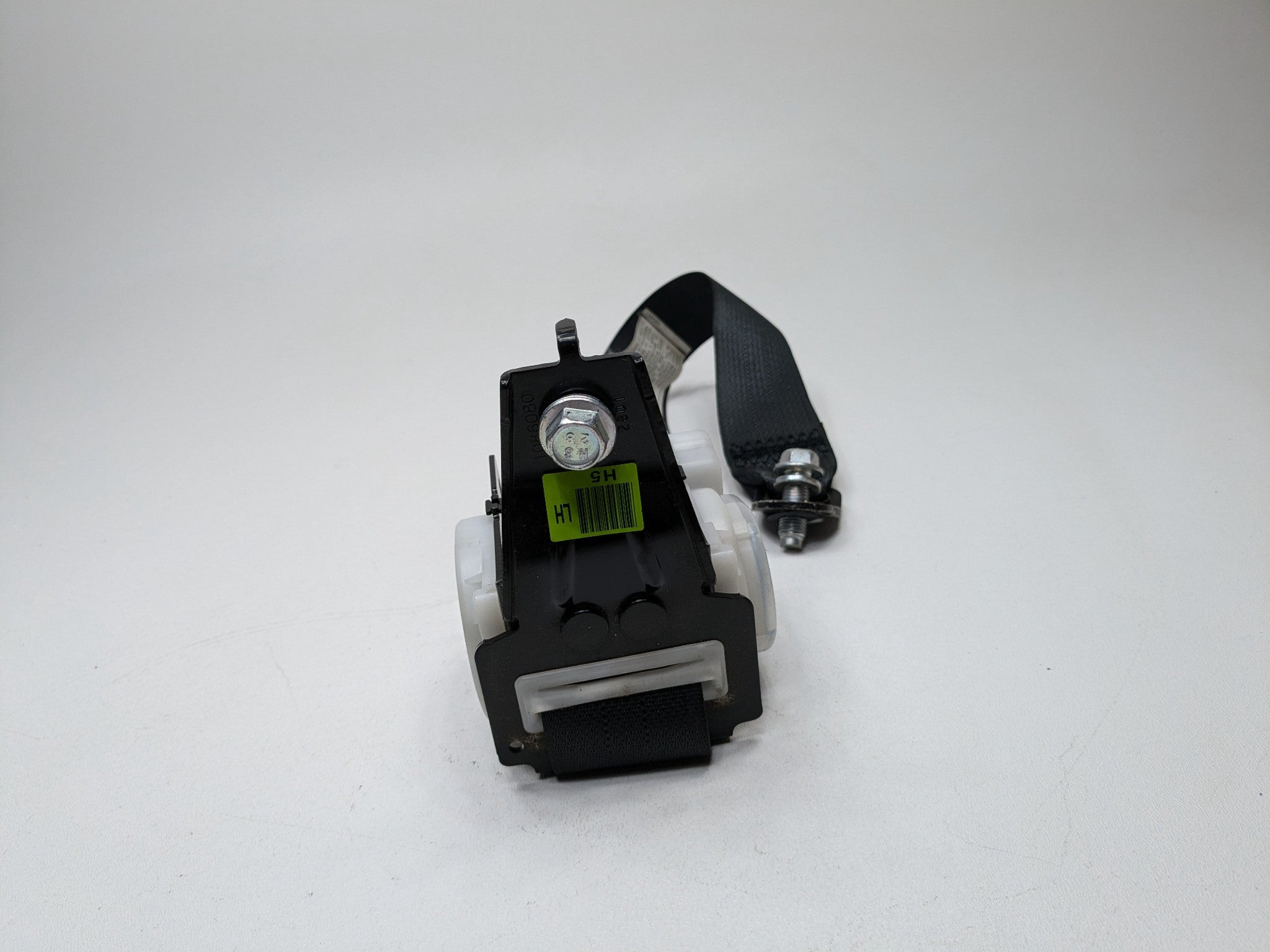 2012 - 2014 HYUNDAI AZERA OEM SAFETY SEAT BELT REAR LEFT DRIVER SIDE