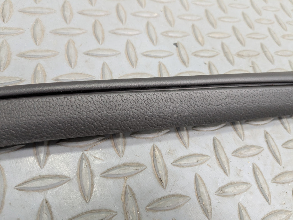 2012 - 2014 HYUNDAI AZERA OEM DOOR SEAL WEATHER STRIPPING RUBBER REAR RIGHT SIDE