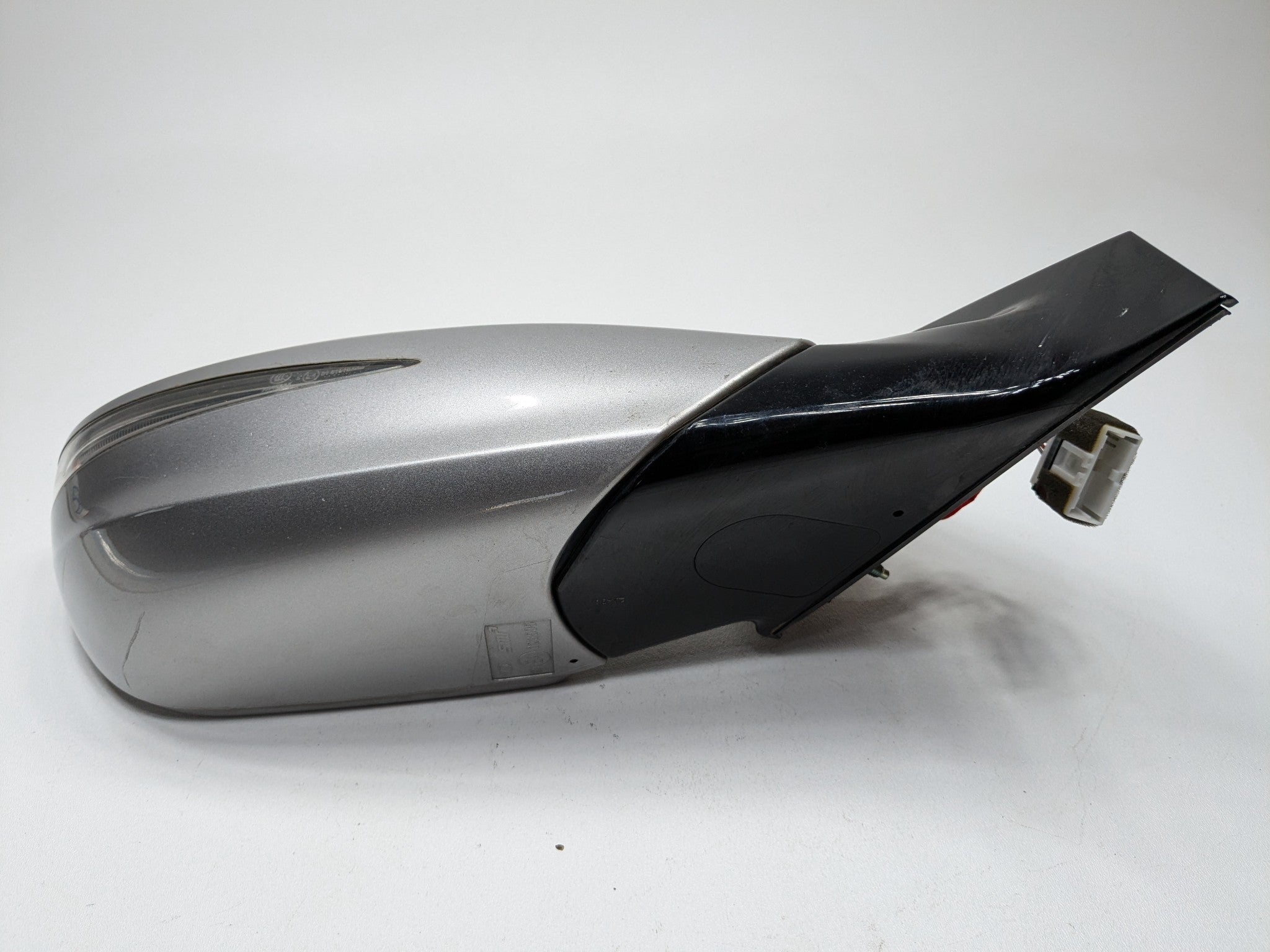 2012 - 2014 HYUNDAI AZERA OEM PASSENGER SIDE VIEW DOOR MIRROR RIGHT SILVER