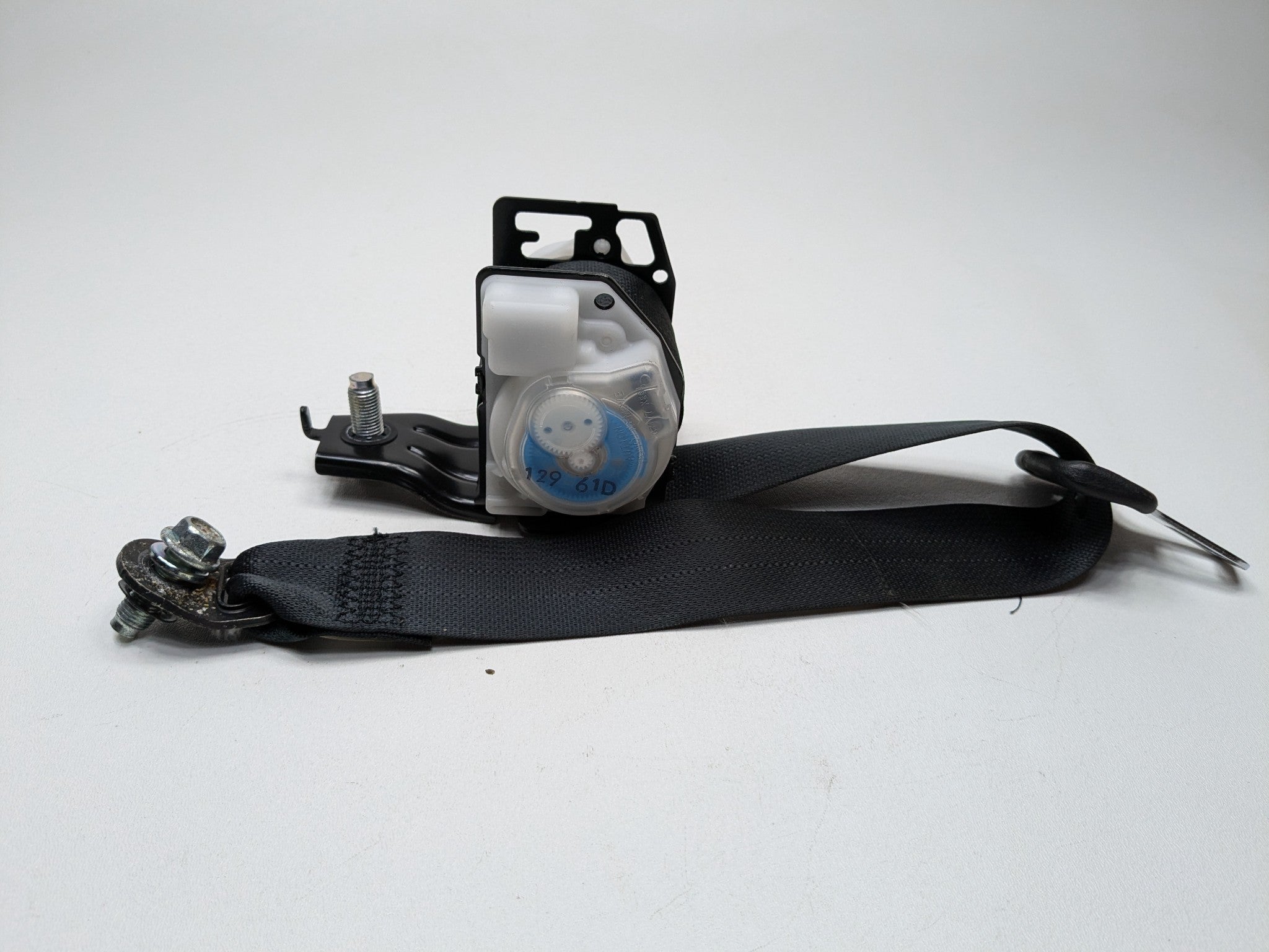 2012 - 2014 HYUNDAI AZERA OEM SAFETY SEAT BELT REAR RIGHT PASSENGER SIDE