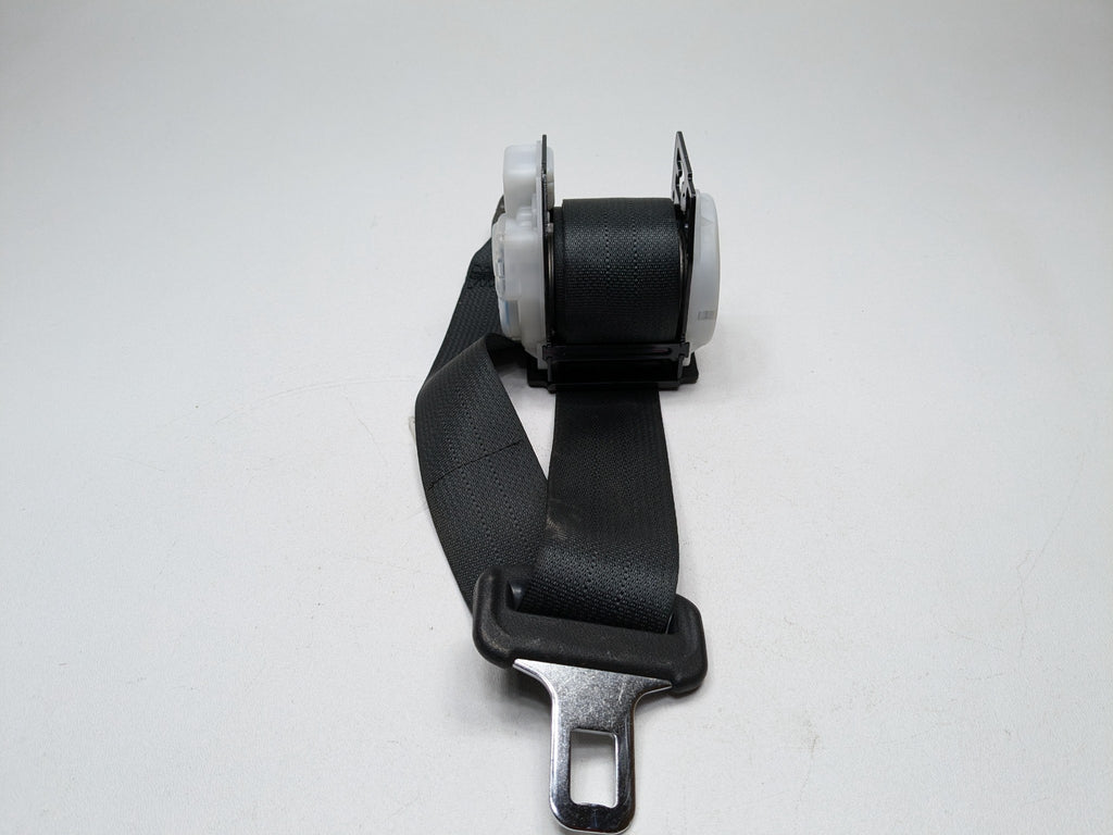 2012 - 2014 HYUNDAI AZERA OEM SAFETY SEAT BELT REAR RIGHT PASSENGER SIDE