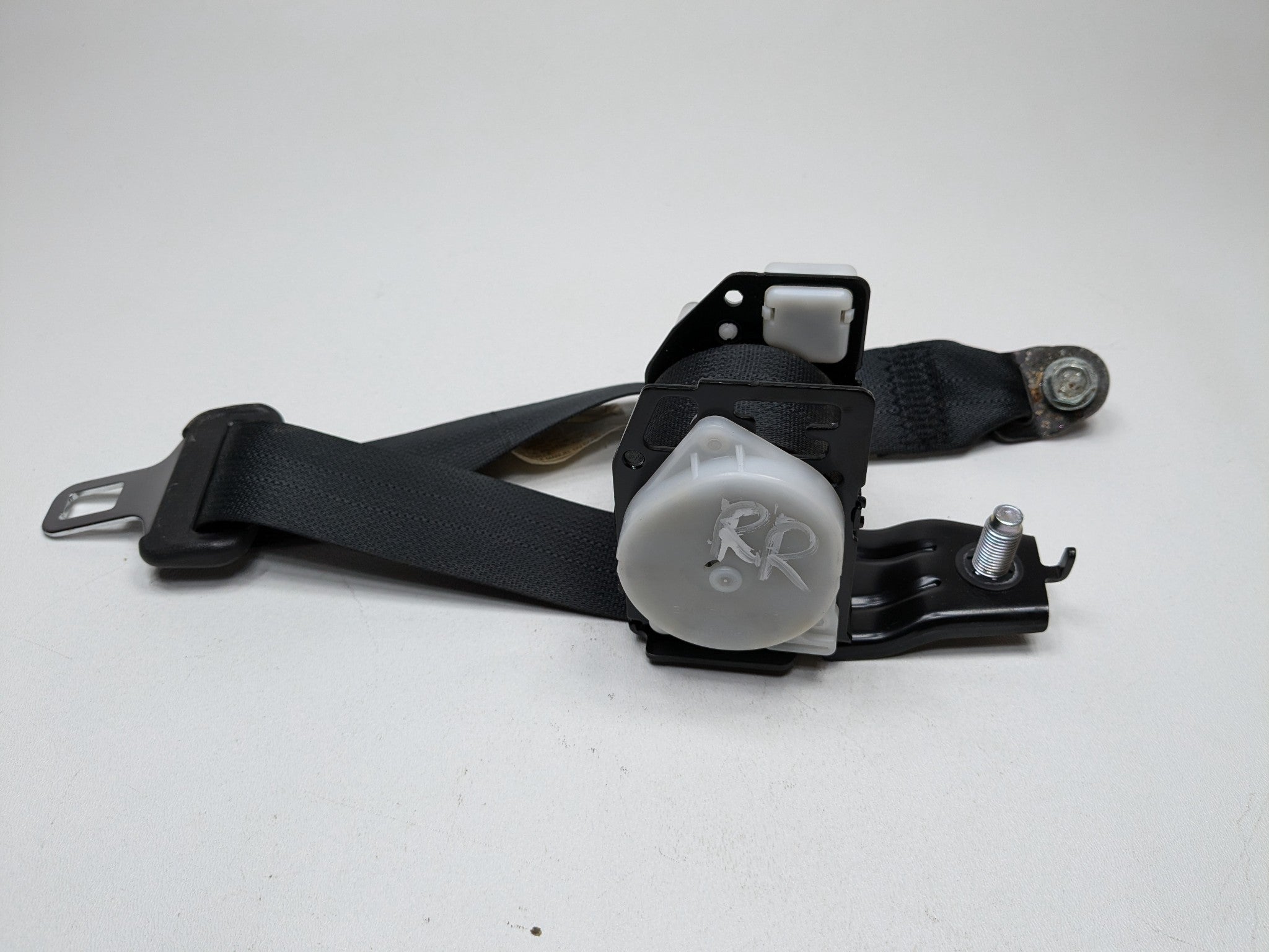 2012 - 2014 HYUNDAI AZERA OEM SAFETY SEAT BELT REAR RIGHT PASSENGER SIDE