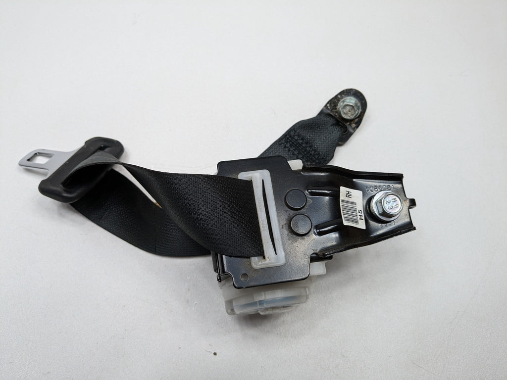 2012 - 2014 HYUNDAI AZERA OEM SAFETY SEAT BELT REAR RIGHT PASSENGER SIDE