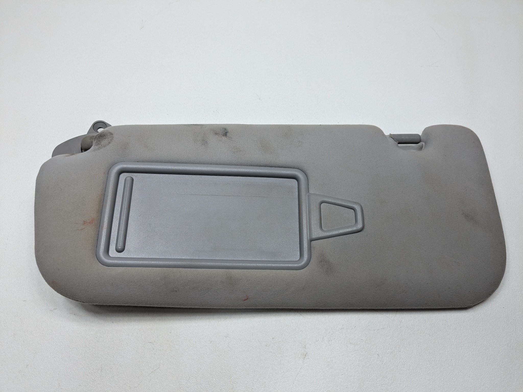 2012 - 2014  HYUNDAI AZERA OEM SUN VISOR FRONT LEFT DRIVER SIDE UPPER ROOF