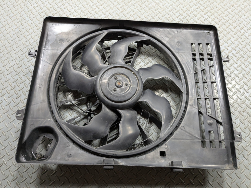 2012 - 2014 HYUNDAI AZERA OEM ELECTRIC ENGINE COOLING MOTOR FAN ASSEMBLY