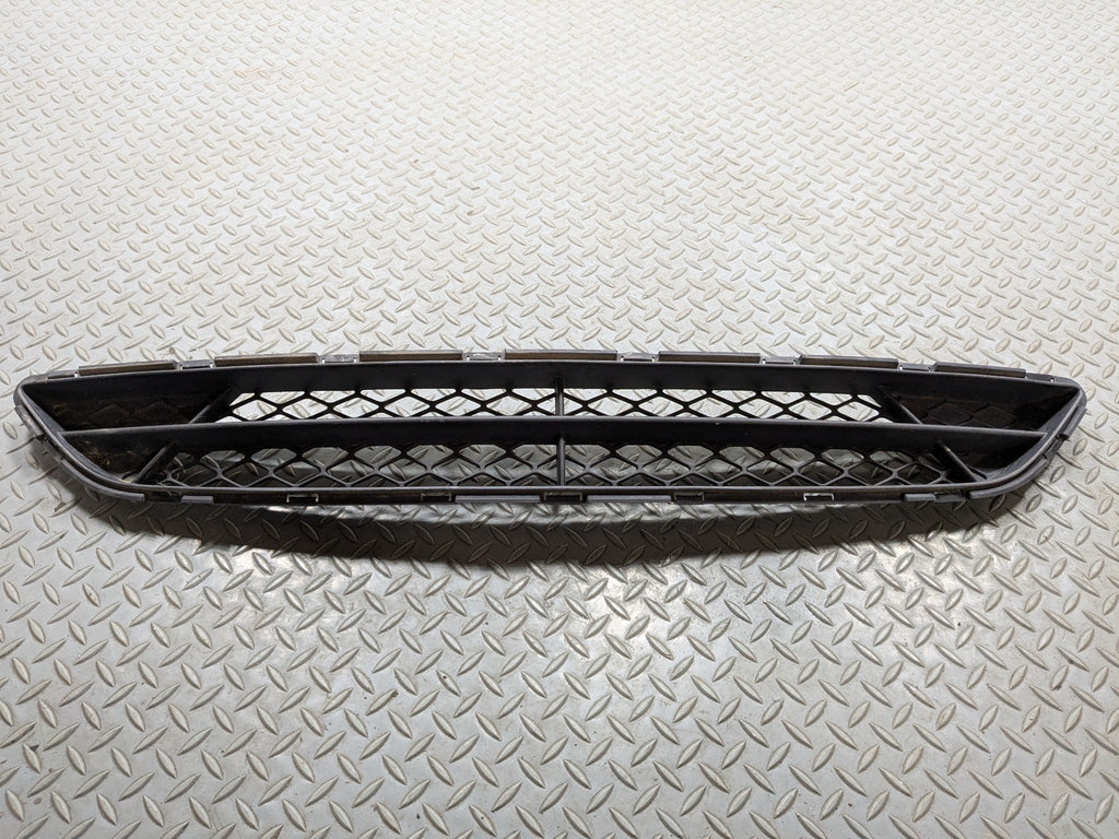 2012 - 2014 HYUNDAI AZERA OEM FRONT CENTER GRILLE LOWER BUMPER MOUNTED BLACK