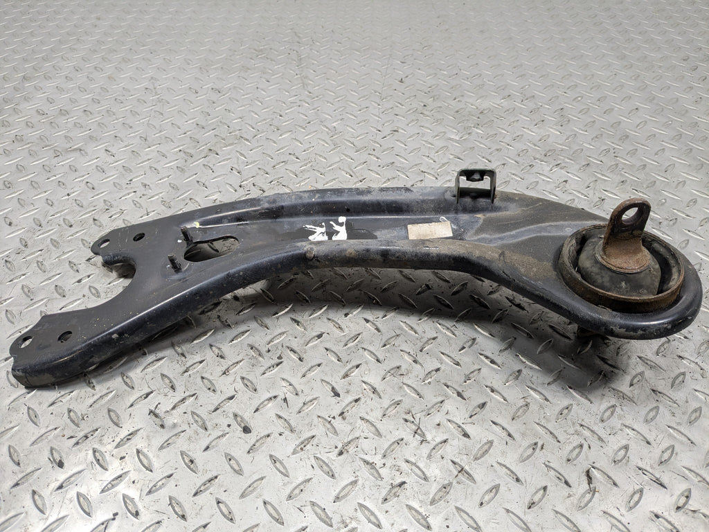 12 - 14 OEM HYUNDAI AZERA TRAILING LOWER CONTROL ARM REAR RIGHT PASSENGER SIDE