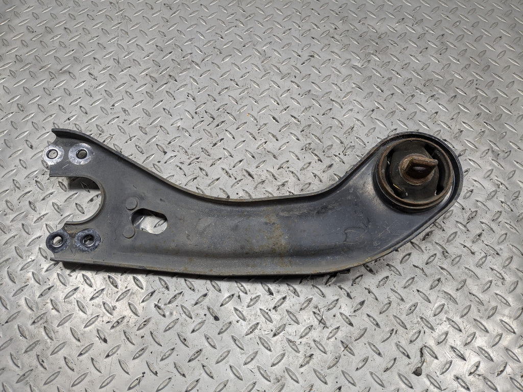 12 - 14 OEM HYUNDAI AZERA TRAILING LOWER CONTROL ARM REAR RIGHT PASSENGER SIDE