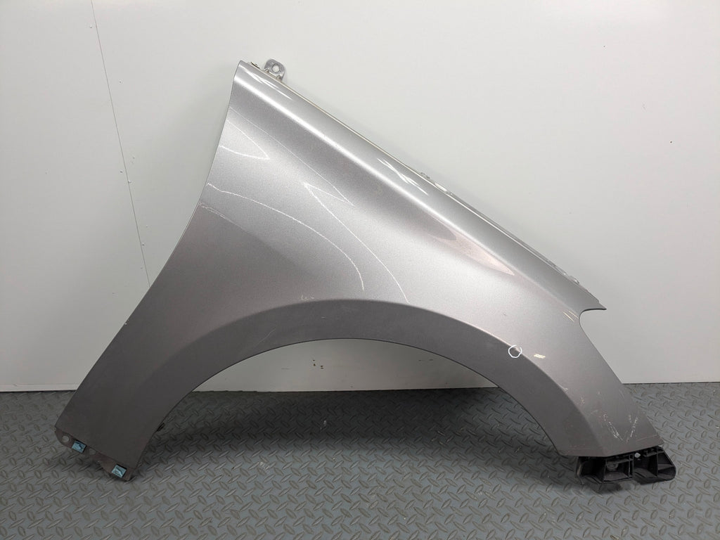 2012 - 2014 HYUNDAI AZERA OEM FENDER COVER PANEL FRONT RIGHT SIDE SILVER