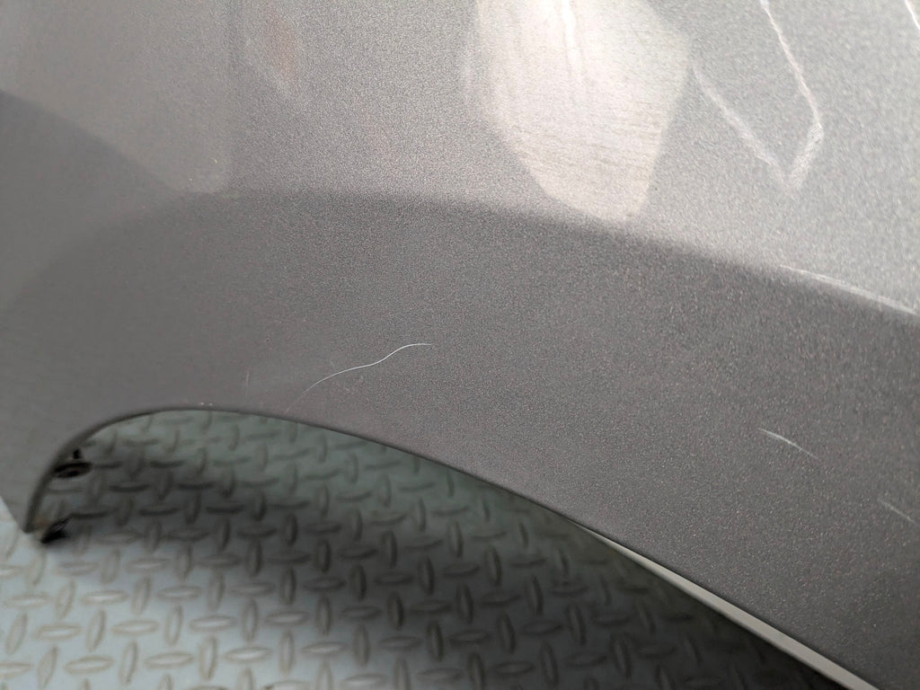2012 - 2014 HYUNDAI AZERA OEM FENDER COVER PANEL FRONT RIGHT SIDE SILVER